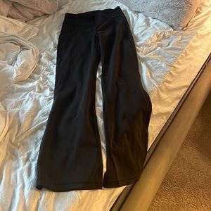 Lululemon yoga pants